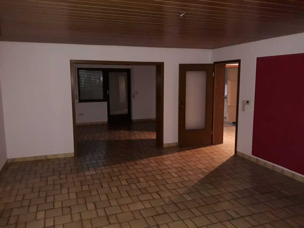 5 Zimmerwohnung im Ortsteil Gräfendorf zu vermieten