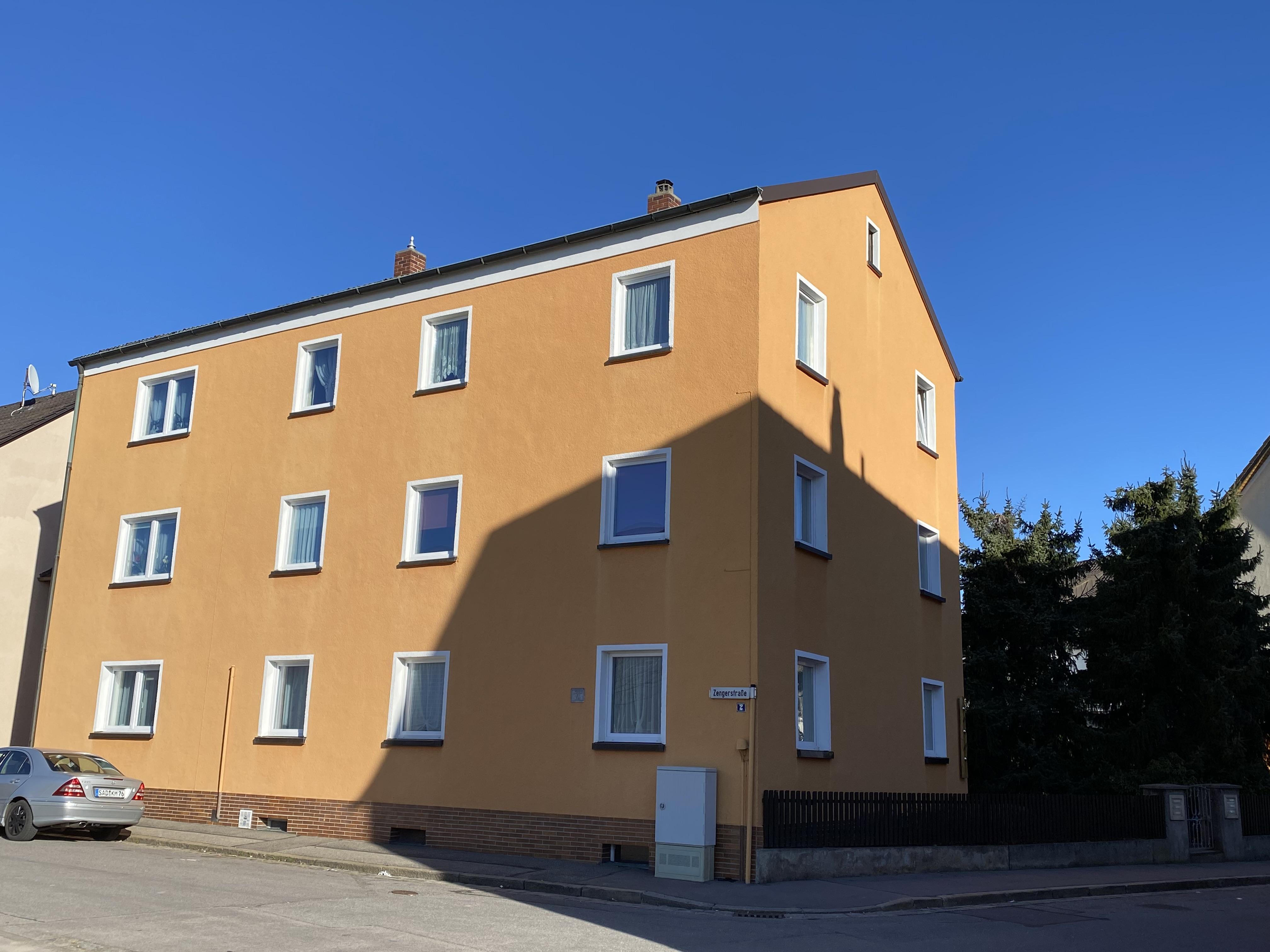 6-FamilienHaus und 1 Familienhaus auf einem Grundstück- Zentral in Schwandorf