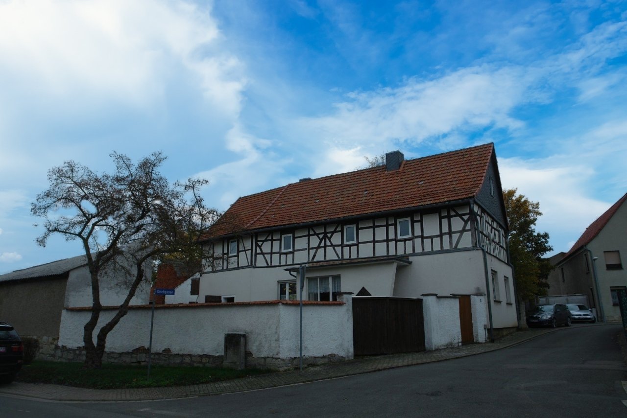 Sondershausen-OT, EFH + Nebengebäuden