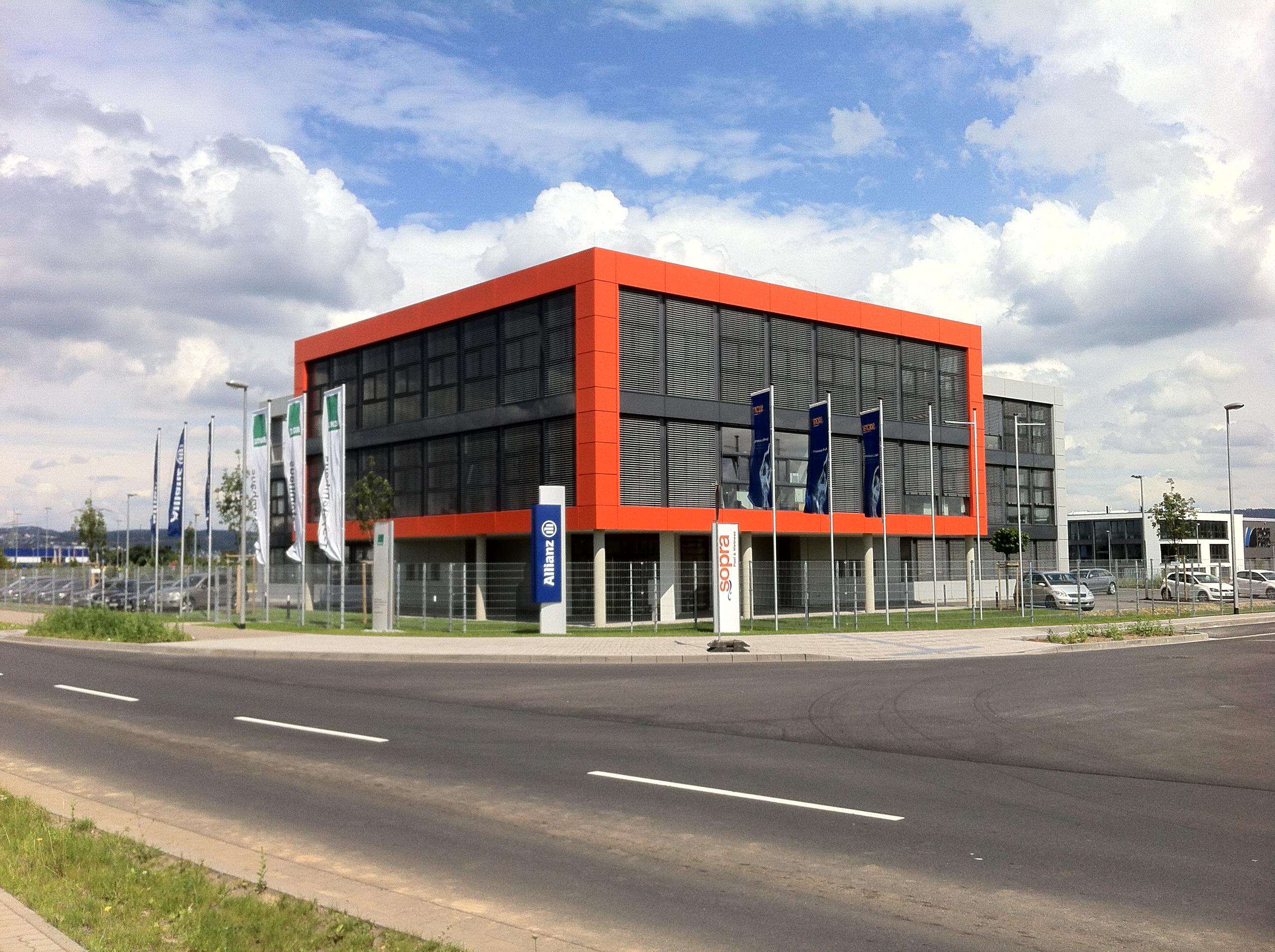 550 m2 Büroflächen im Techpark Koblenz (bei IKEA): 190 und 192 m2 + 25 m2 Loggia