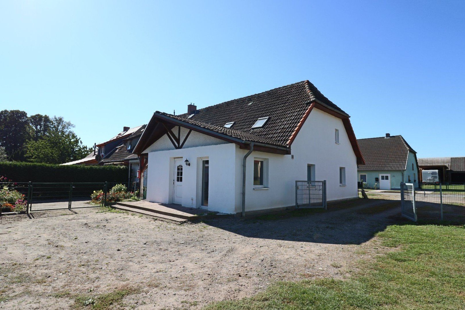 Zweifamilienhaus zum Kauf in Mecklenburg-Vorpommern