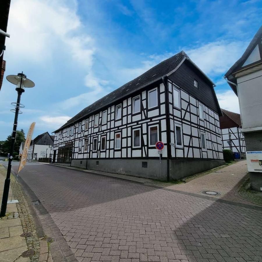 Mehrfamilienhaus in Nieheim zu verkaufen.