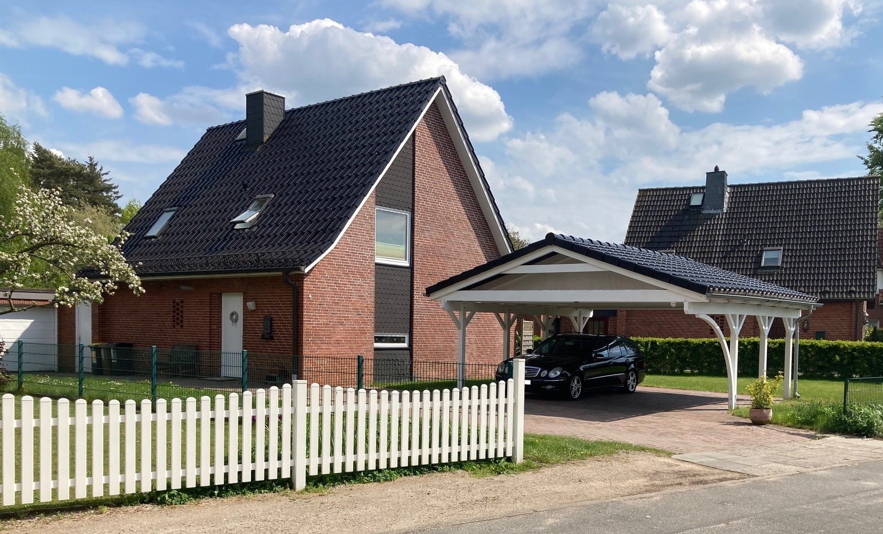 Modernisiertes freistehendes Einfamilienhaus in Bönningstedt