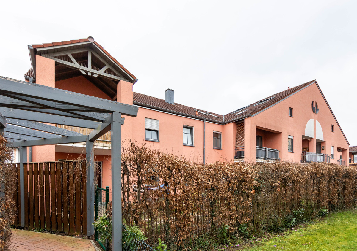 Wunderschöne 3-Zimmer-Maisonette-Wohnung mit Einbauküche und Balkon in Ingolstadt-West