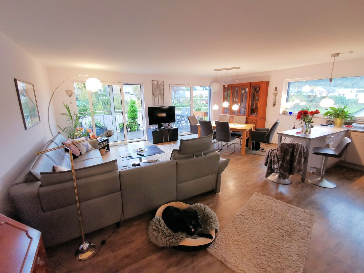 Luxus-Penthouse-Wohnung im Neubau - mit EBK - mit Doppelgarage - nahe Luxembourg