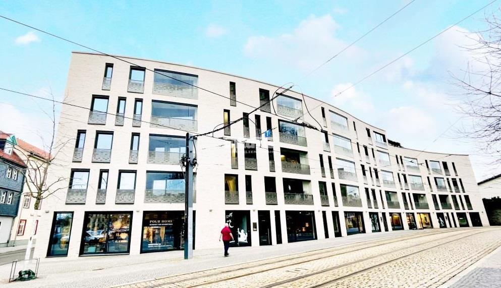 antaris Immobilien GmbH ** Luxuriöses Ladenlokal am Domplatz **