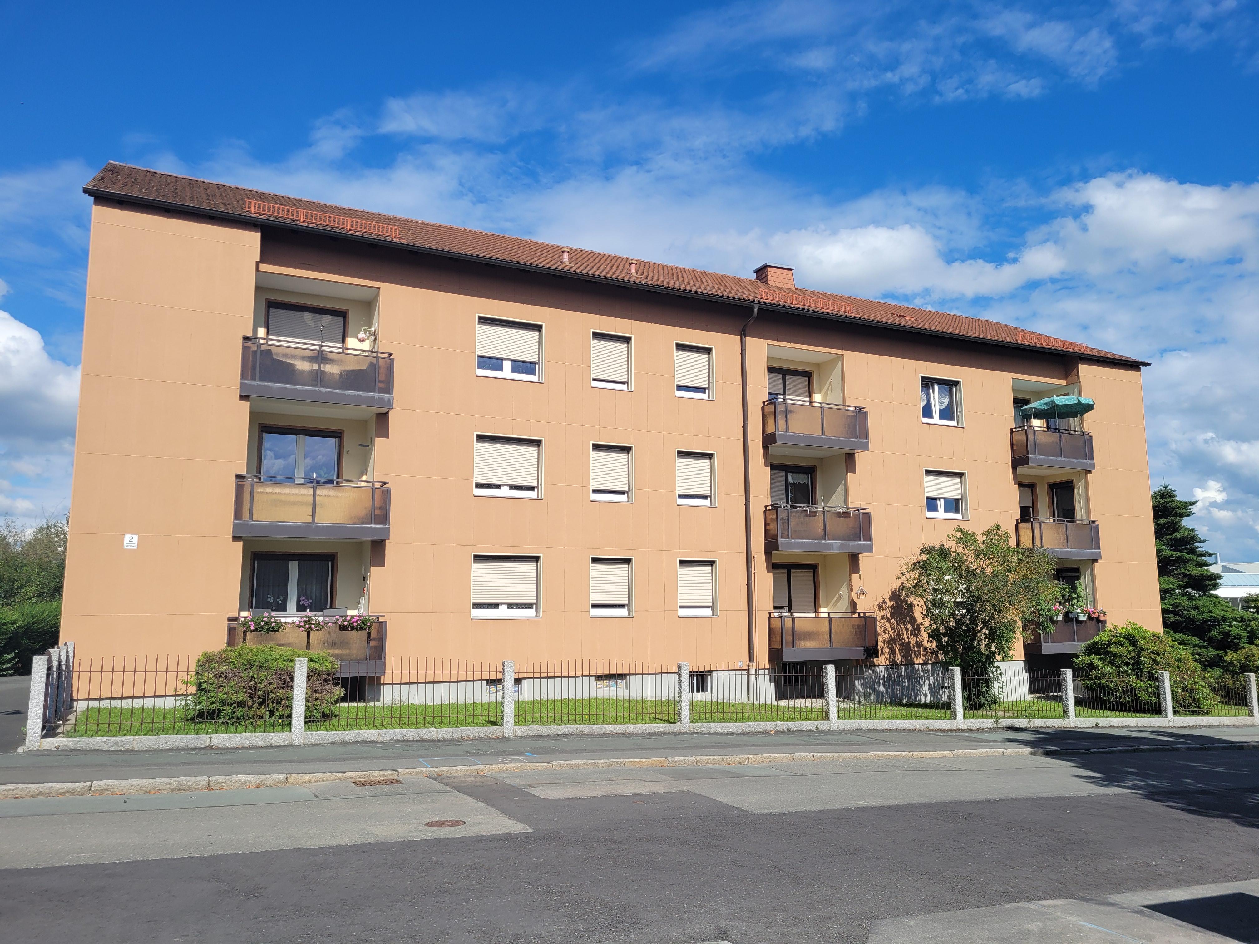 43008 - 3-Zimmer-Wohnung mit Balkon und Garage im Hochparterre