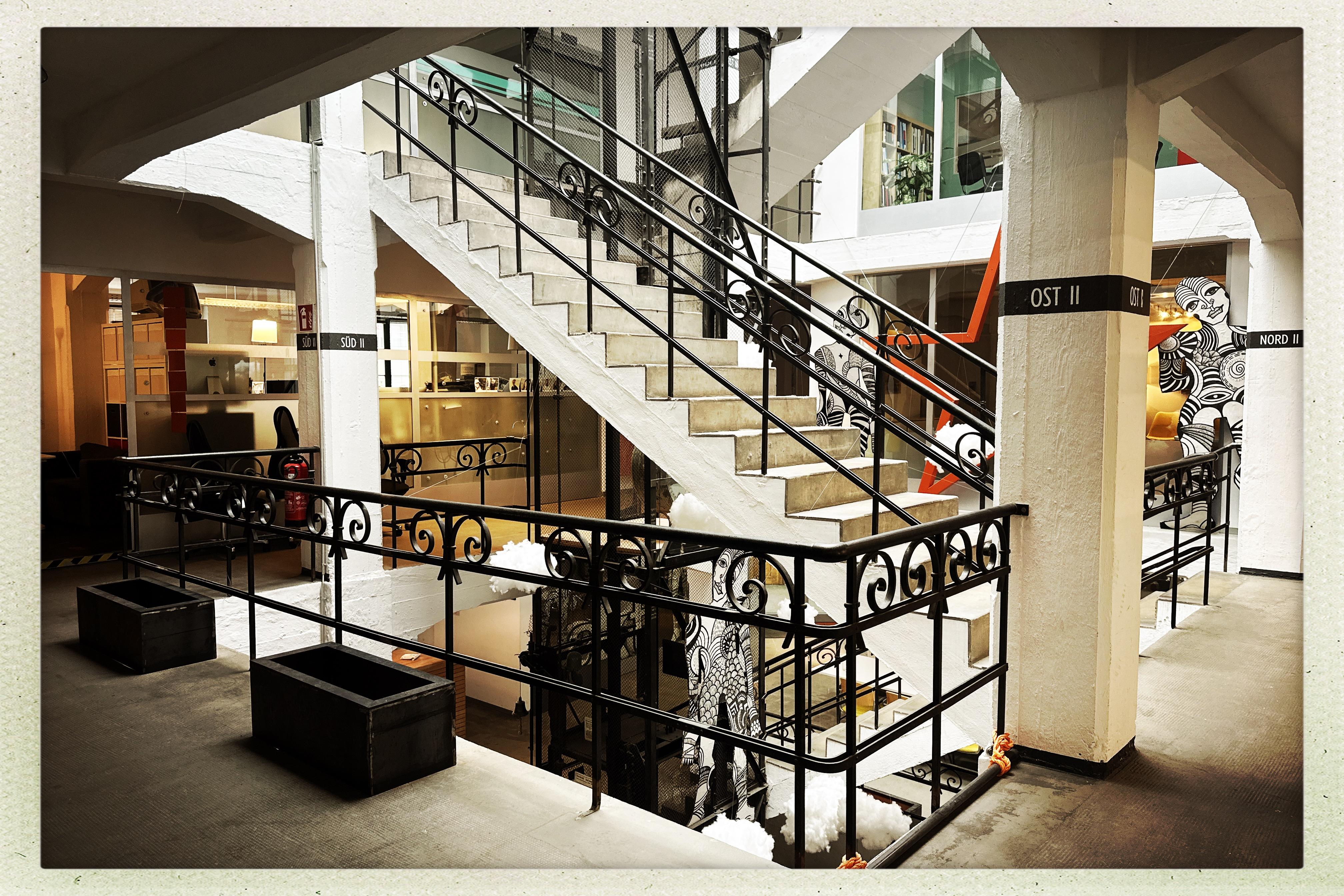 moderne Büro-Praxis- o. Laborräume in denkmalgeschützten Bauwerk mit dem Flair eines Industrie-Lofts