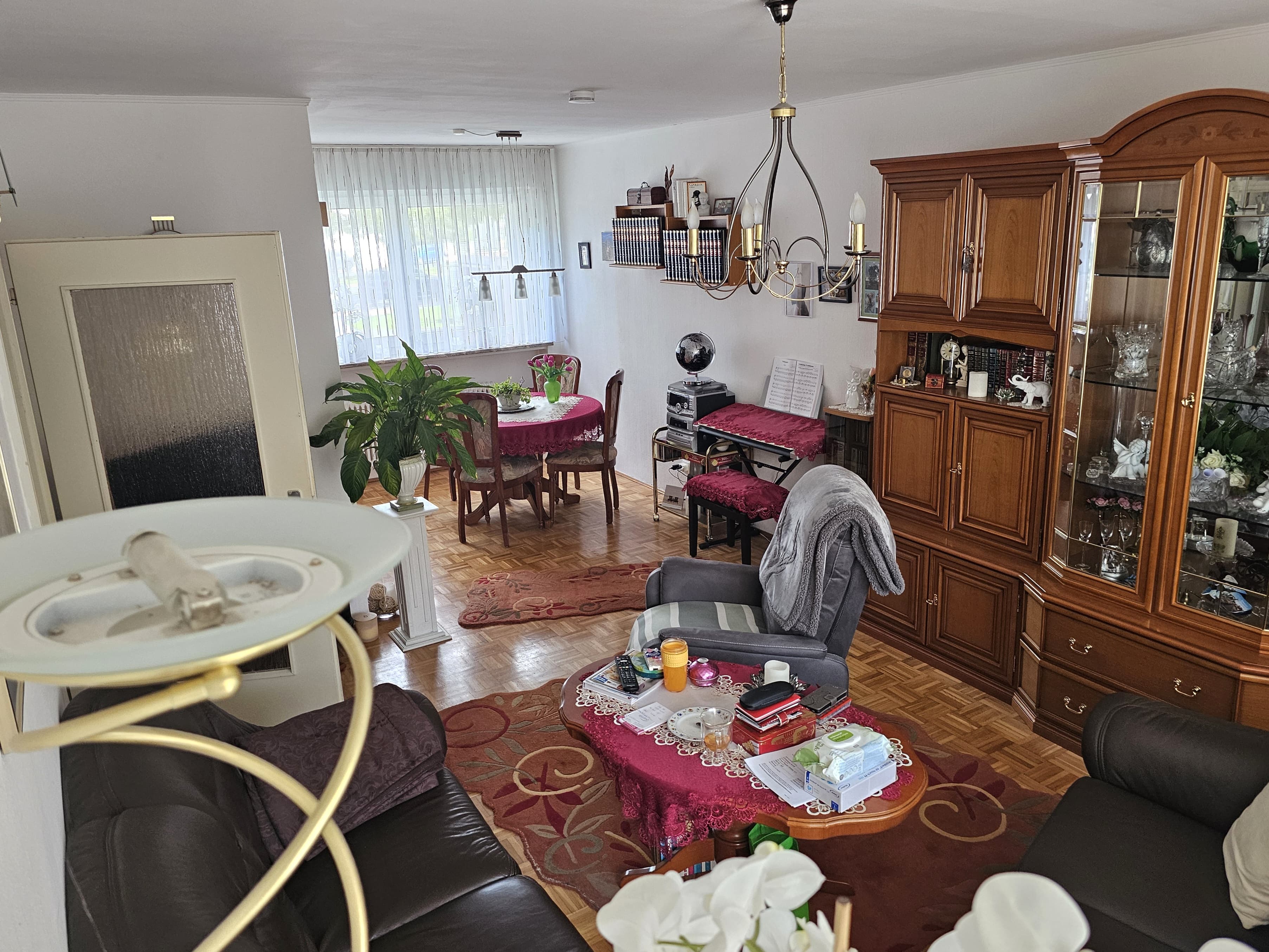 3-Zimmer-Hochparterre-Wohnung mit Balkon in Hof
