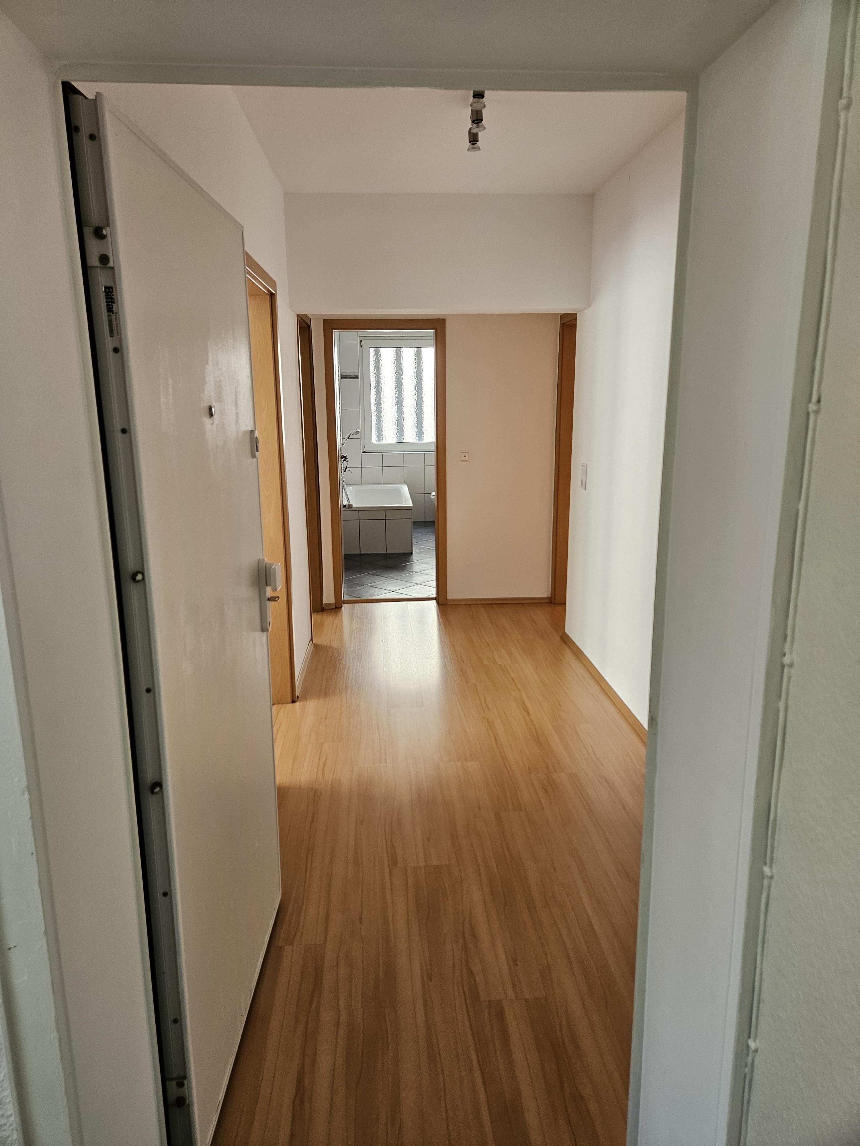 2 ZKB Wohnung, 1. OG