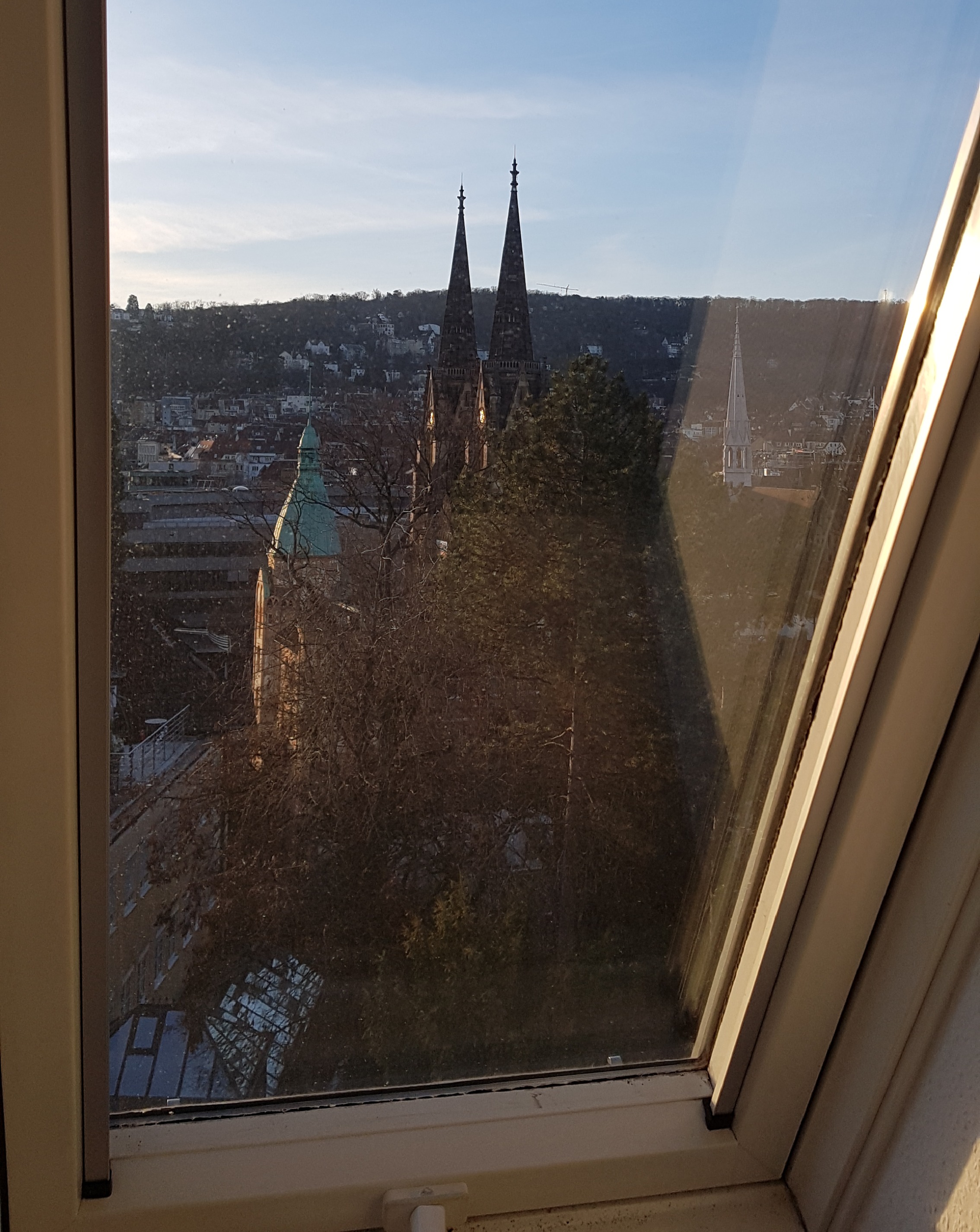 Wunderschöne, voll eingerichtete 2-Zi-DG-Whg. in Stuttgart Mitte zur Zwischenmiete vom 1.9.25 - 31.1.26