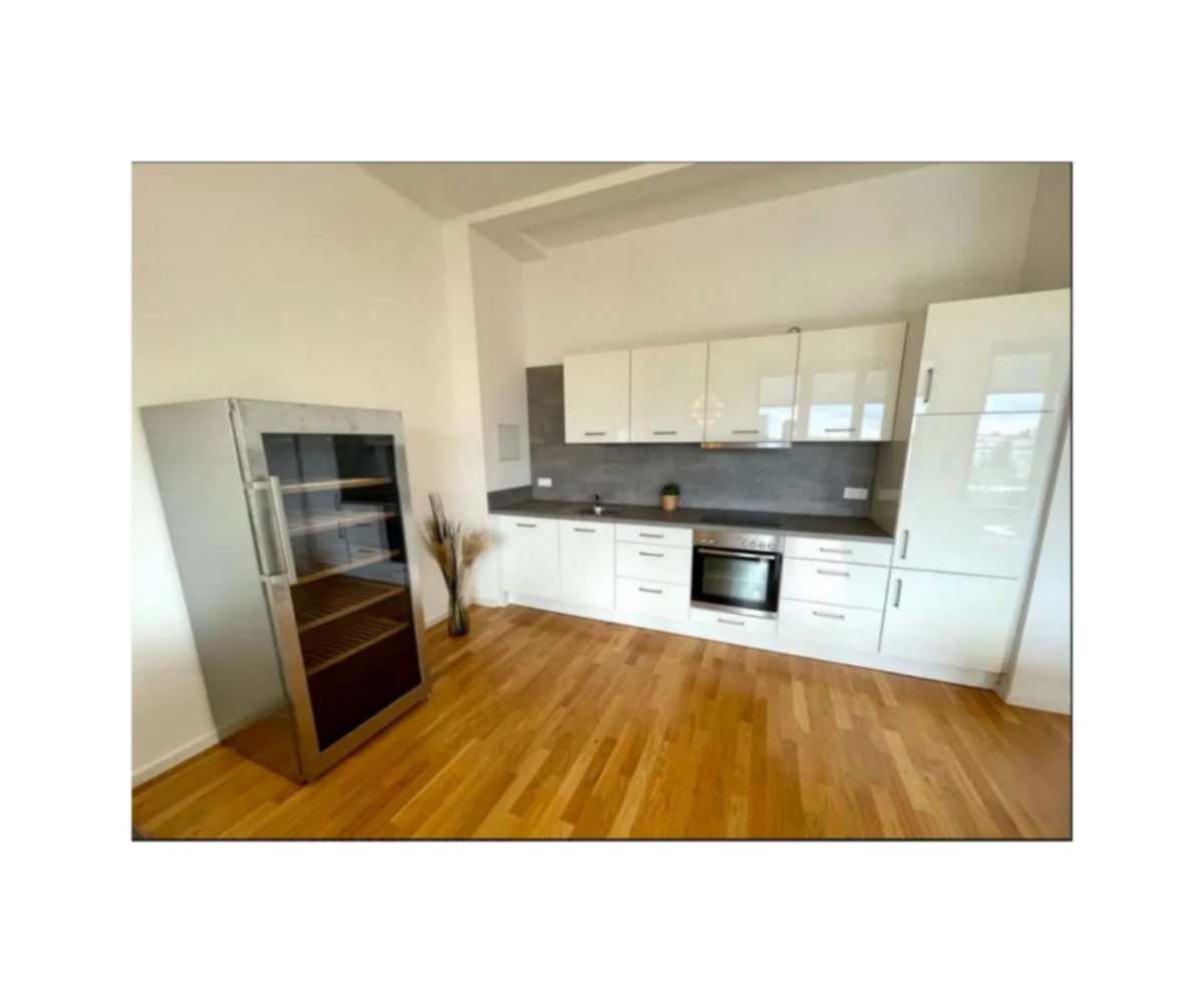 Exklusive Dachterrassenwohnung mit moderner Raumaufteilung und Einbauküche