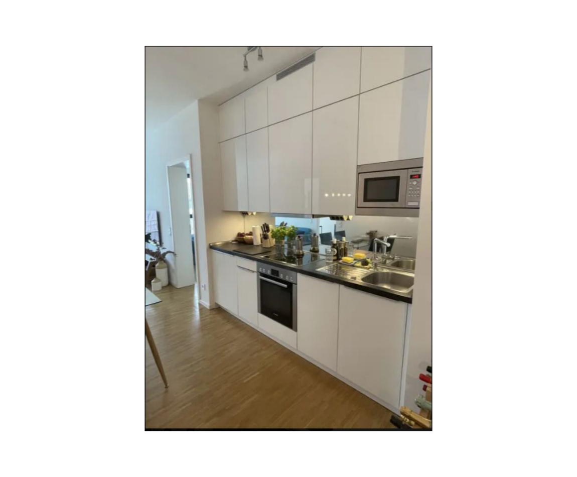 Renovierte-Wohnung mit 3 Zimmern mit ausgestatteter Küche