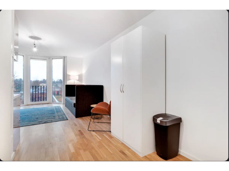 Die Stadt vor der Tür Wohnung mit 3 Zimmern und Balkon