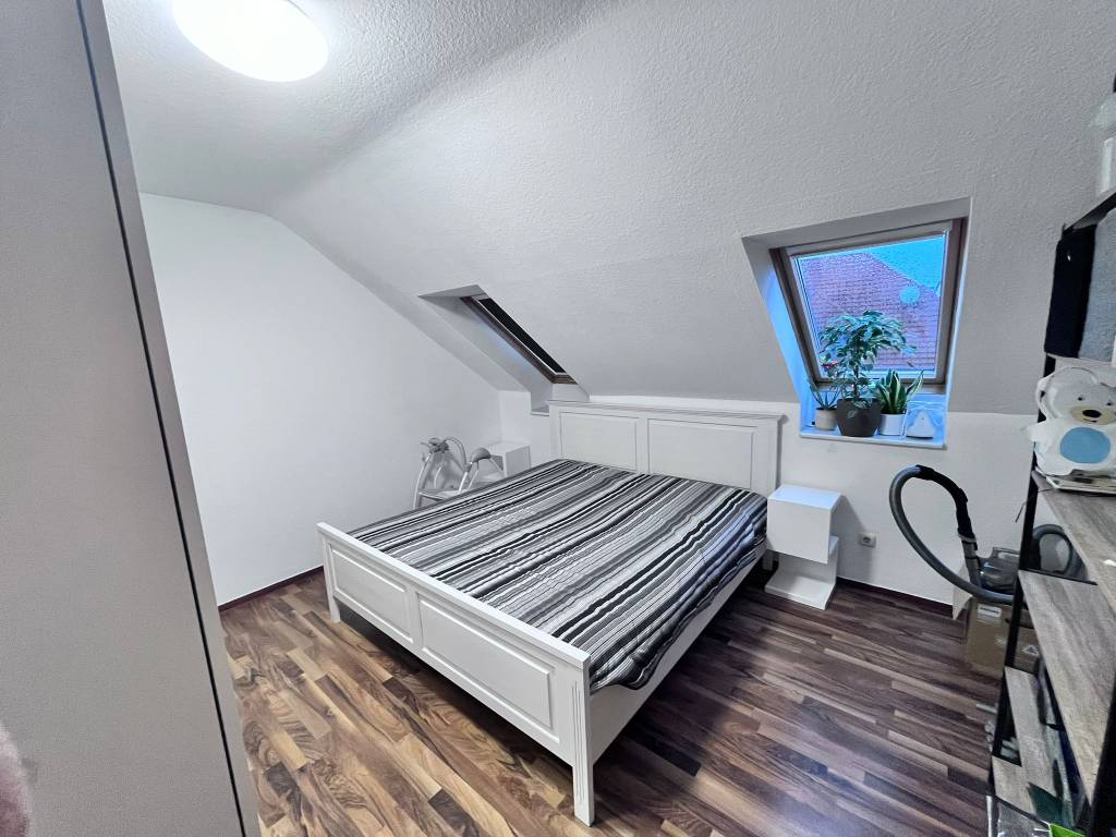 Gemütliche Dachgeschosswohnung in Buttenheim