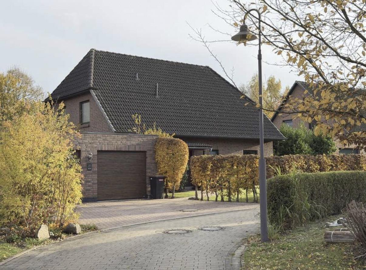 Einfamilienhaus in ruhiger Lage direkt am Elbe-Seitenkanal – großzügig, modern und provisionsfrei