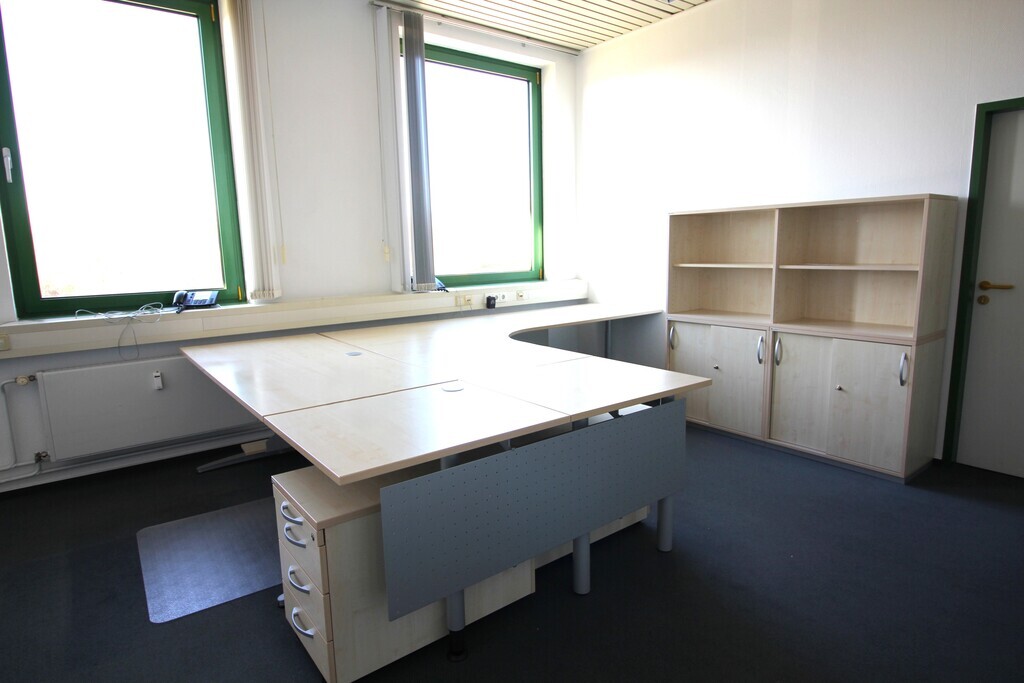 Klasse Büroräume im Gründerzentrum - Große Raumeinheit