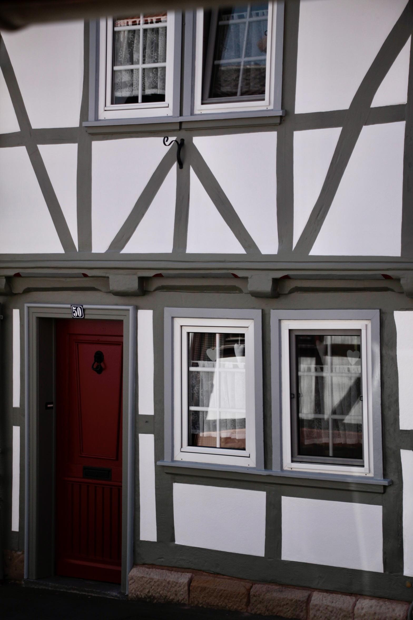 Gemütliches Fachwerkhaus mit hervorragendem Raumklima als vollausgestattetes Ferienhaus zu verkaufen  Haus + Doppelcarport + Garten an der Stadtmauer (Bauplatz)