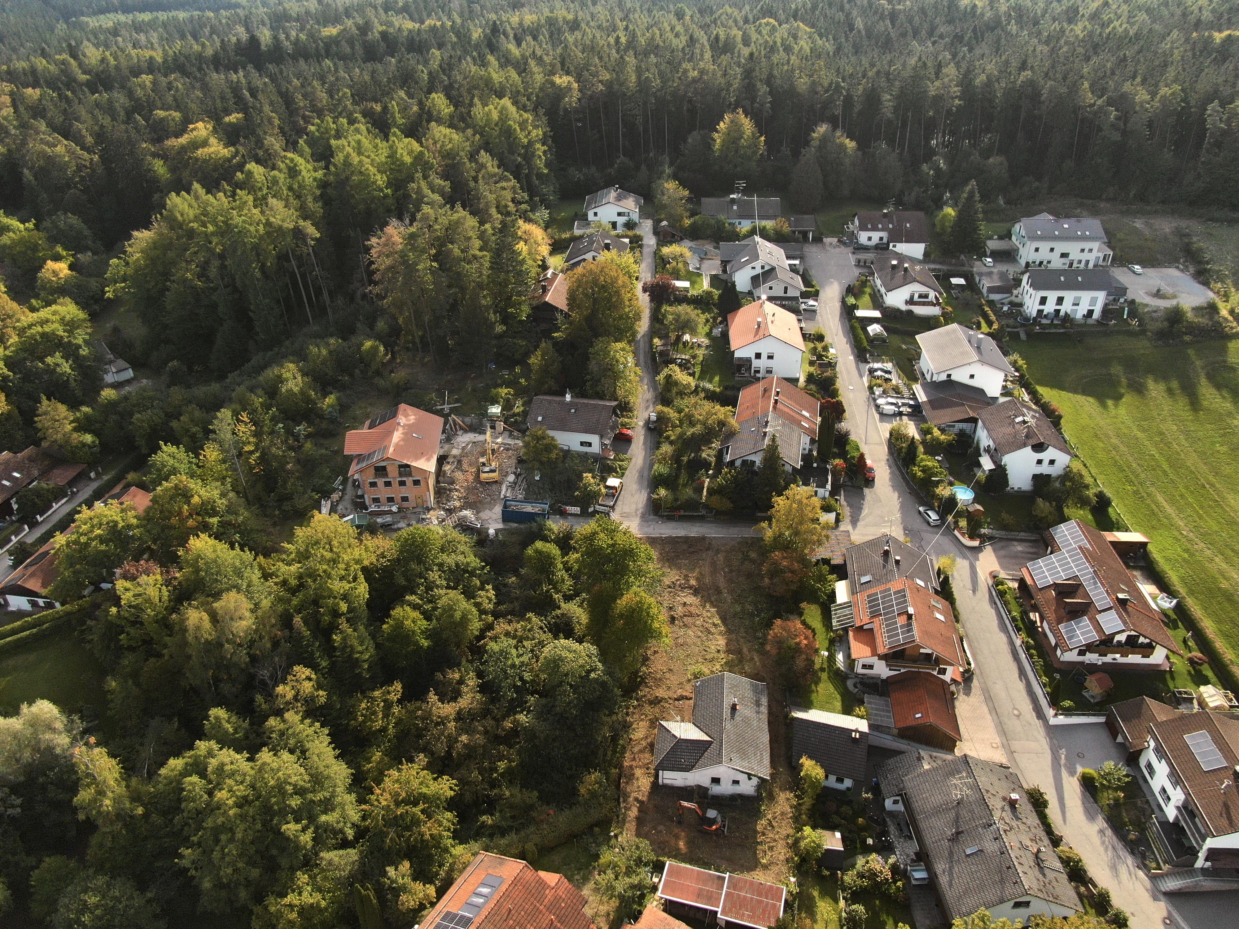 Ruhige Lage | bestandskräftiger Vorbescheid mit viel Baurecht | keine Maklerprovision, von privat