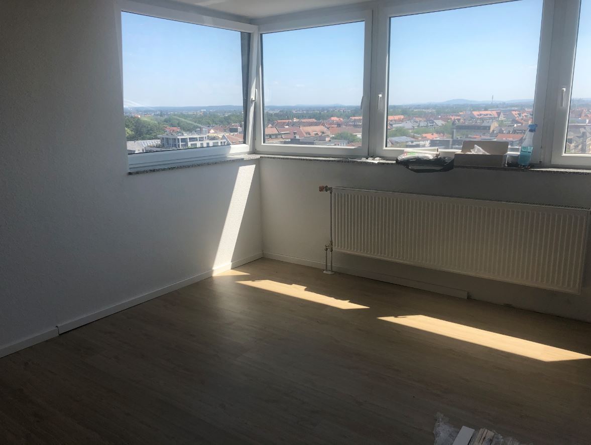 Neu renovierte 1-Zimmer Wohnung mit Traumaussicht in Fürth Stadtmitte zu vermieten. Erstbezug!