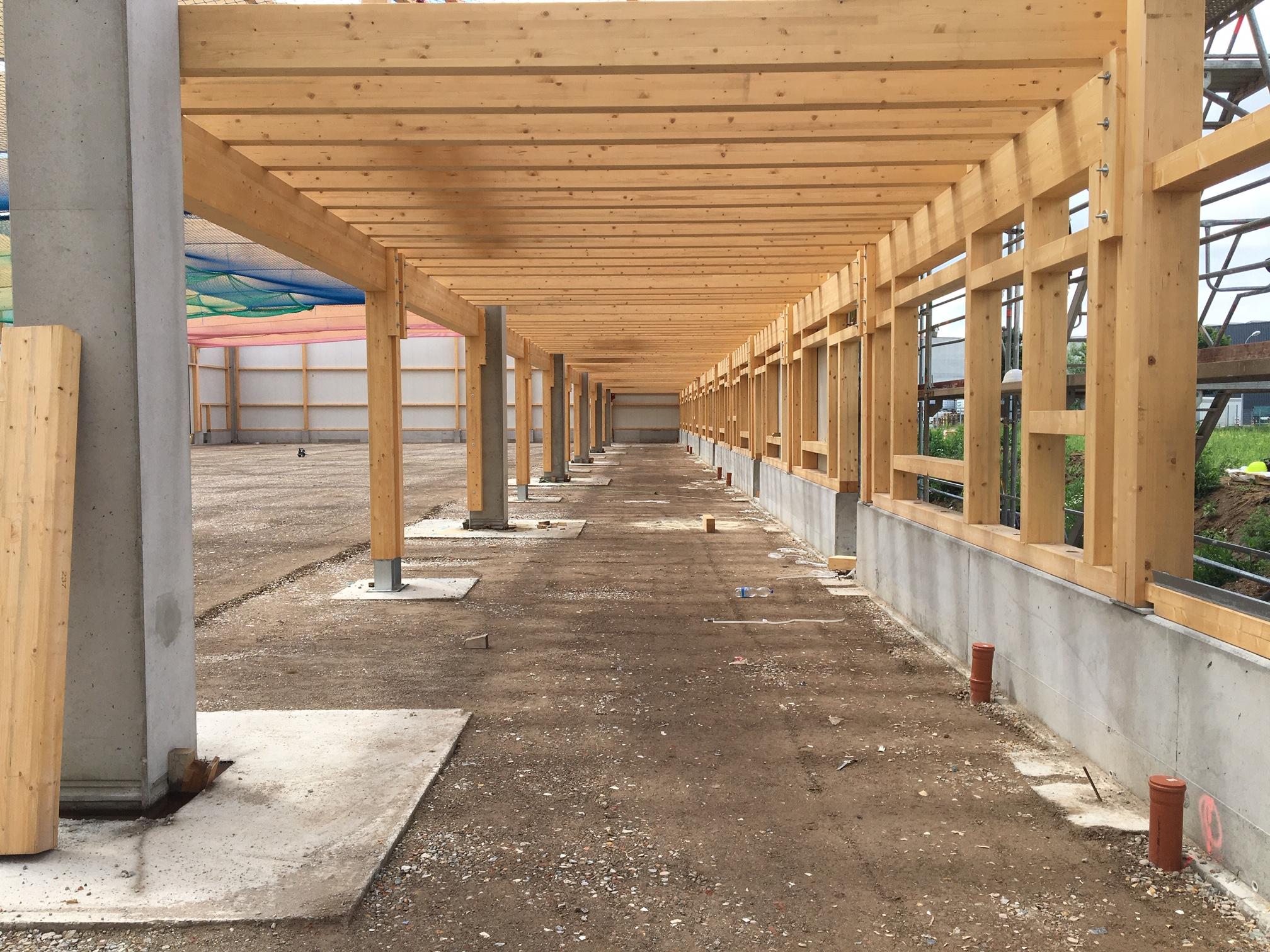 Gewerbehallen in Holzbauweise mit Büros ab Oktober 2021 provisionsfrei zu vermieten