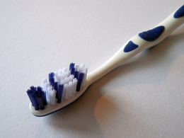 Zahnbürste zum reinigen